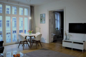 Bright & Lovely Apartment City Centre